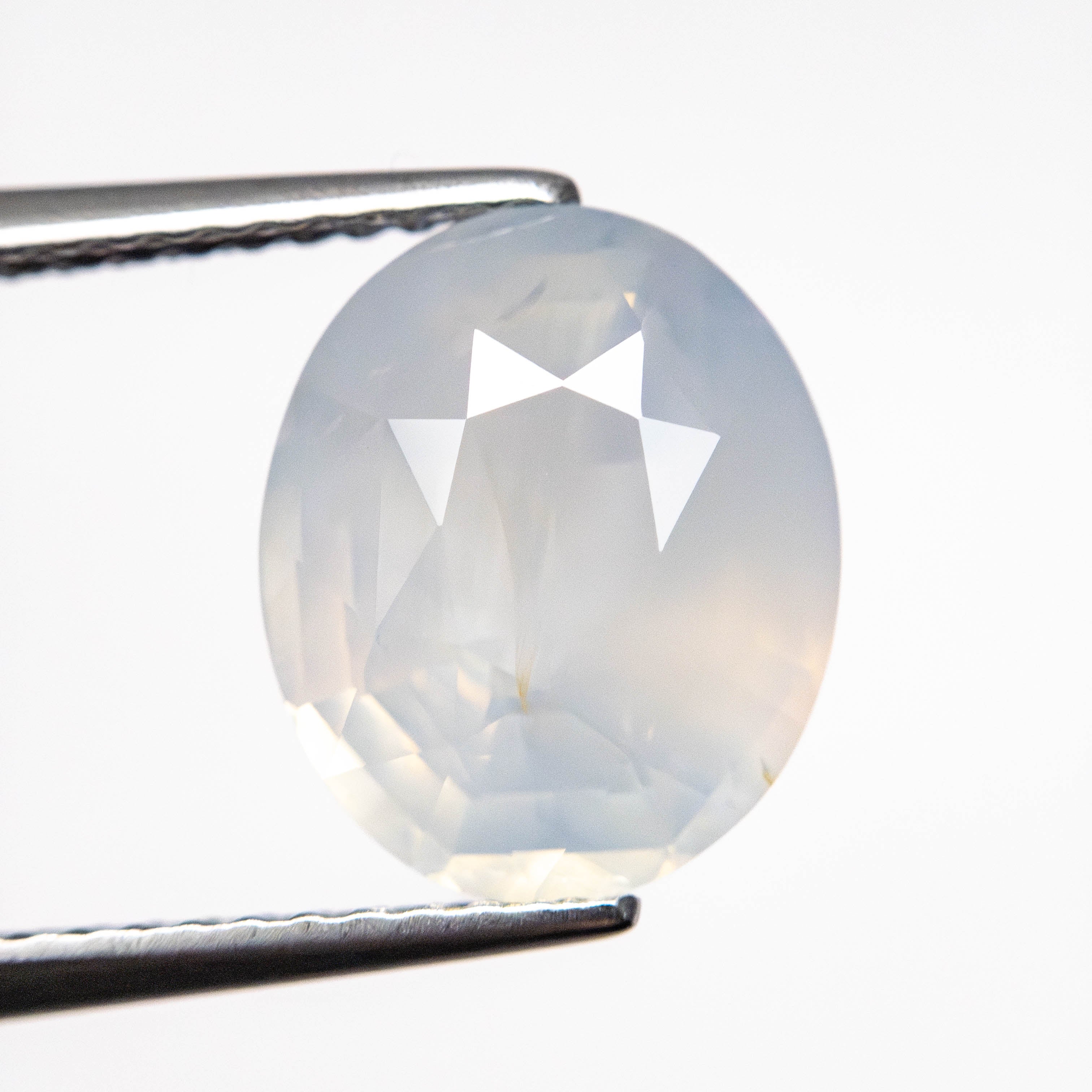 4.05ct 10.59x8.78x5.10mm Oval Brilliant Sapphire 24331-01-2