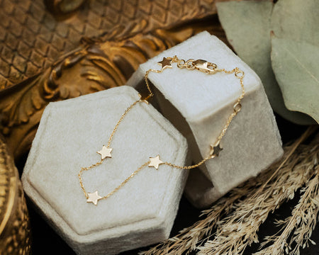 ADJUSTABLE 6-STAR STATIONS BRACELET IN 14K YELLOW GOLD