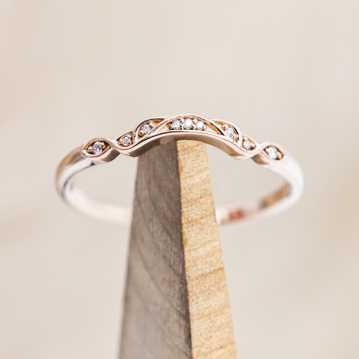 "AIFE" - 14K GOLD AND DIAMOND TRACER-Staghead Designs