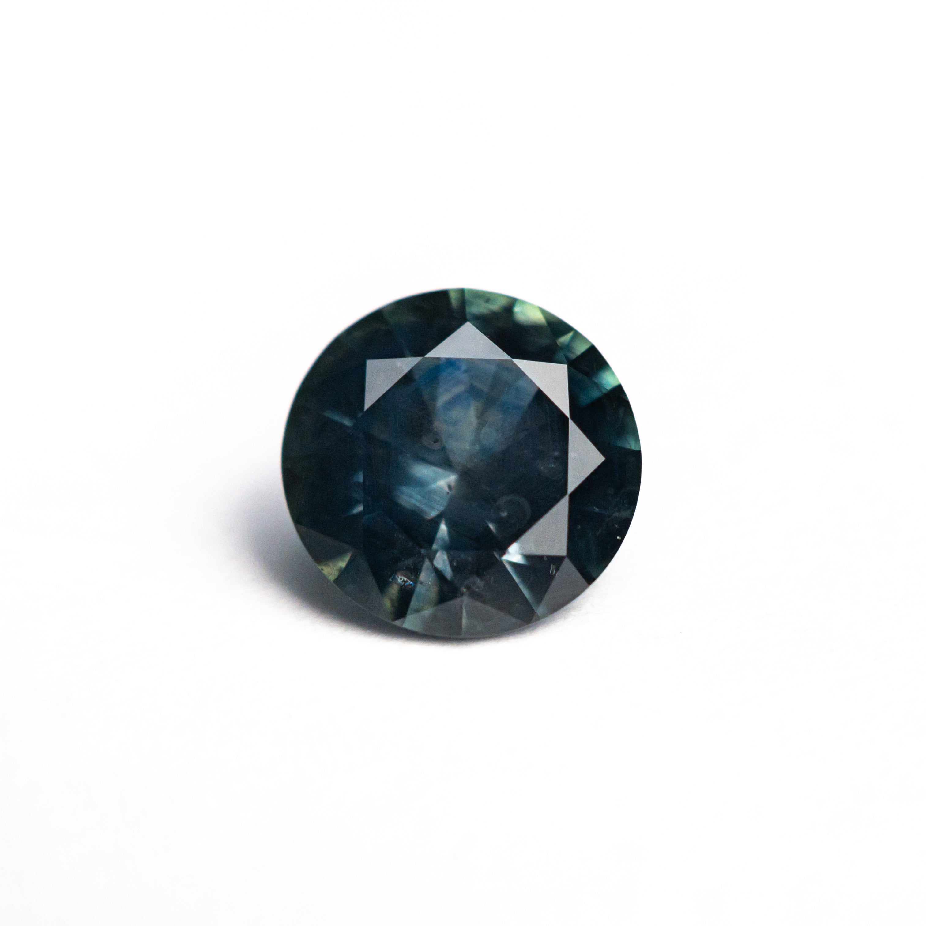 1.63ct 7.30x7.27x4.29mm Round Brilliant Sapphire 26524-26-Staghead Designs