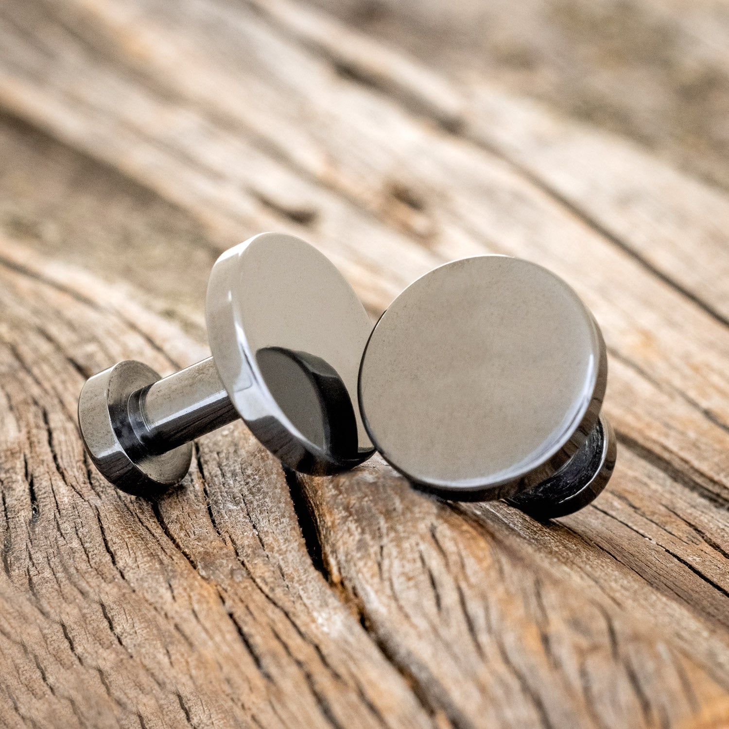 BLACK ZIRCONIUM CUFFLINKS-1