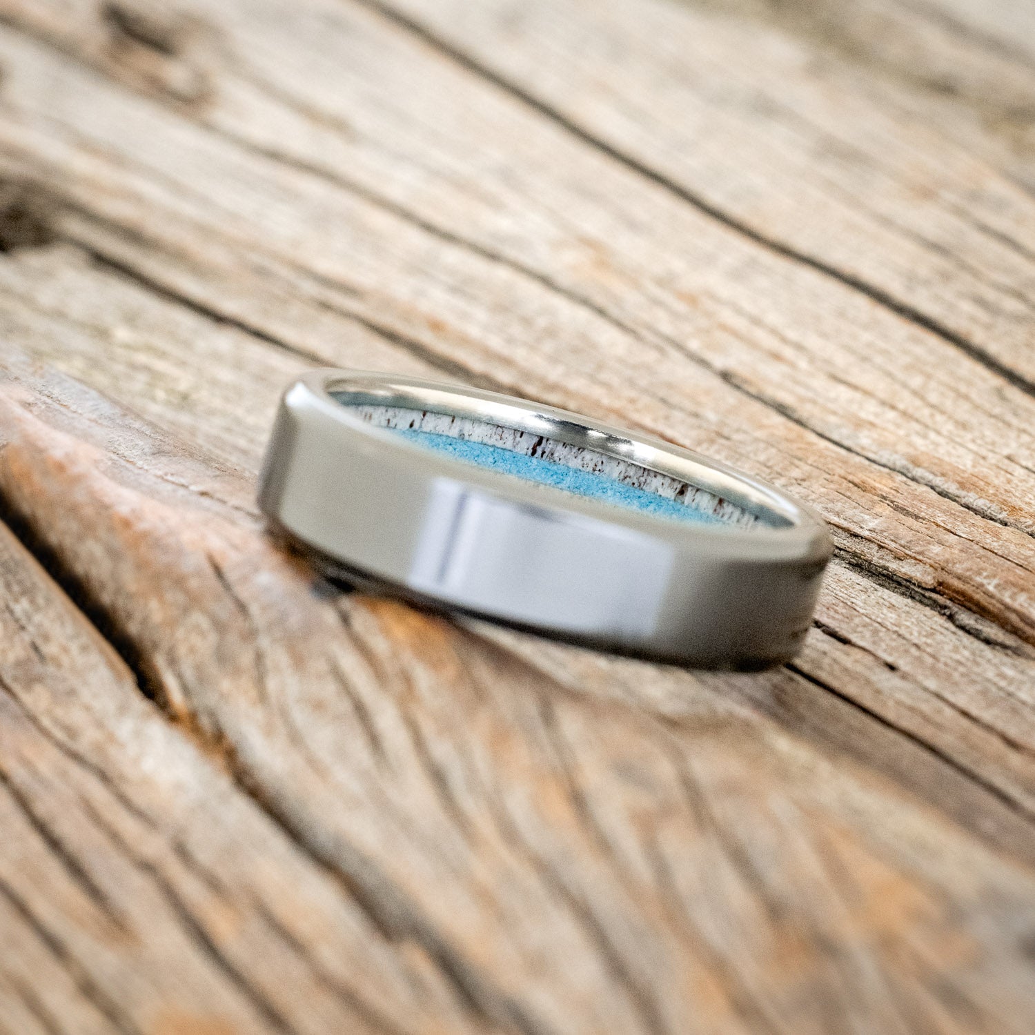 ANTLER LINED WEDDING BAND WITH OFF SET TURQUOISE-5