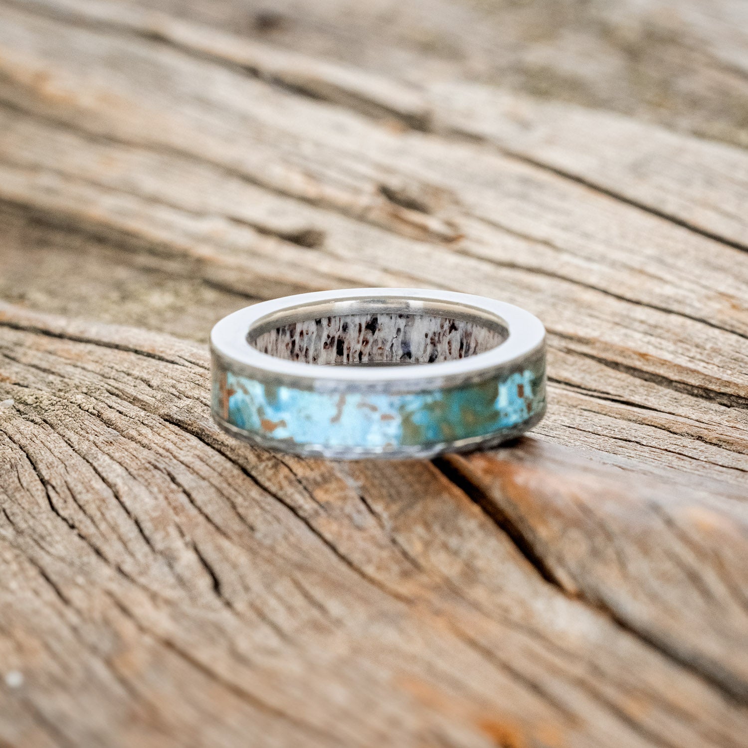 "RAINIER" - PATINA COPPER INLAY & ANTLER LINING WEDDING RING WITH A HAMMERED FINISH-6