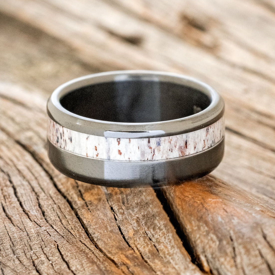 "CASTOR" - OFFSET ANTLER WEDDING RING-12