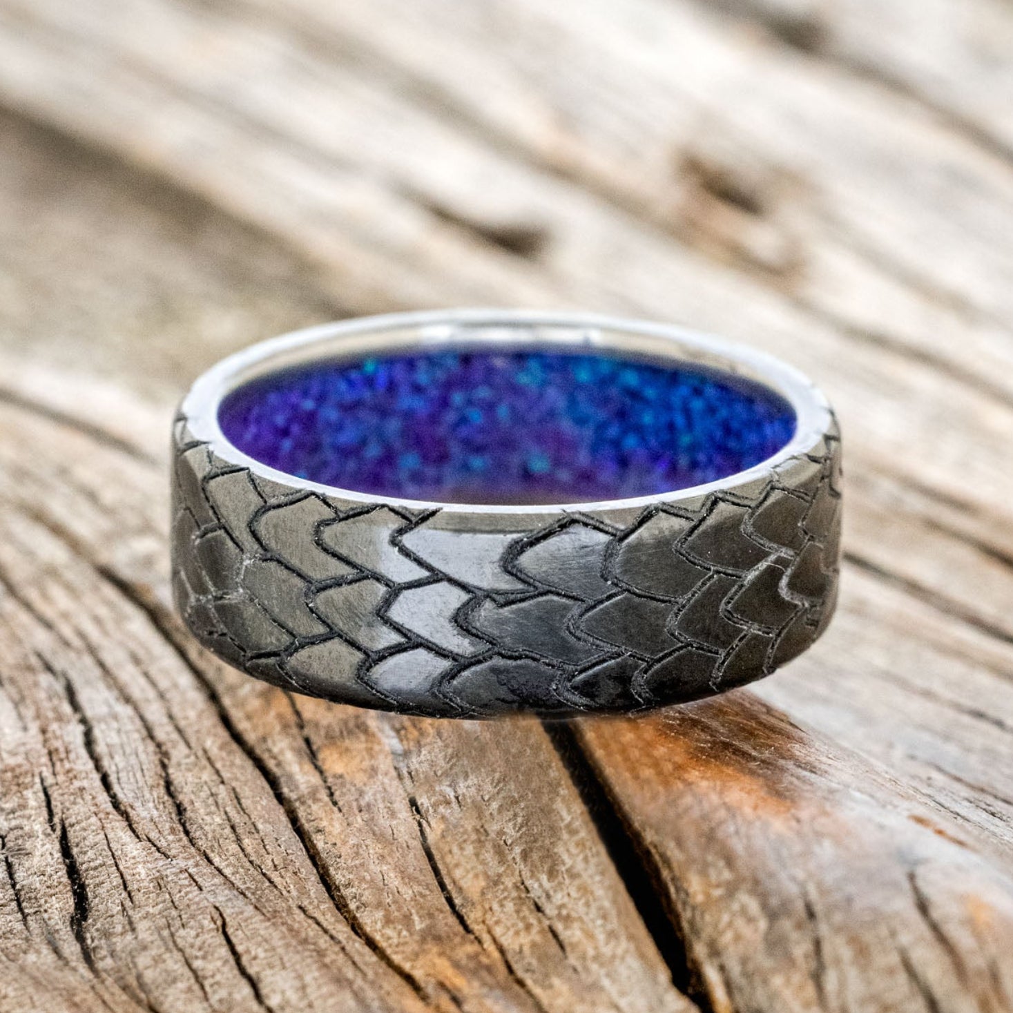"ECHO" - DRAGON SCALE WEDDING RING FEATURING A PURPLE OPAL LINED BAND-3