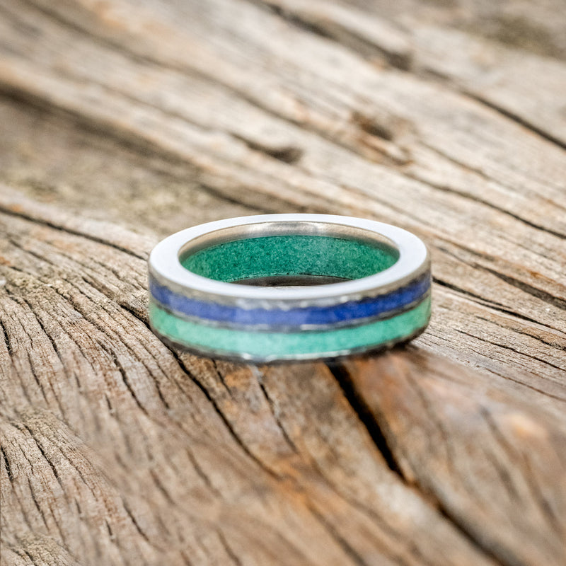 "RAPTOR" - LAPIS LAZULI & MALACHITE INLAY & LINING WEDDING BAND WITH A HAMMERED FINISH-12