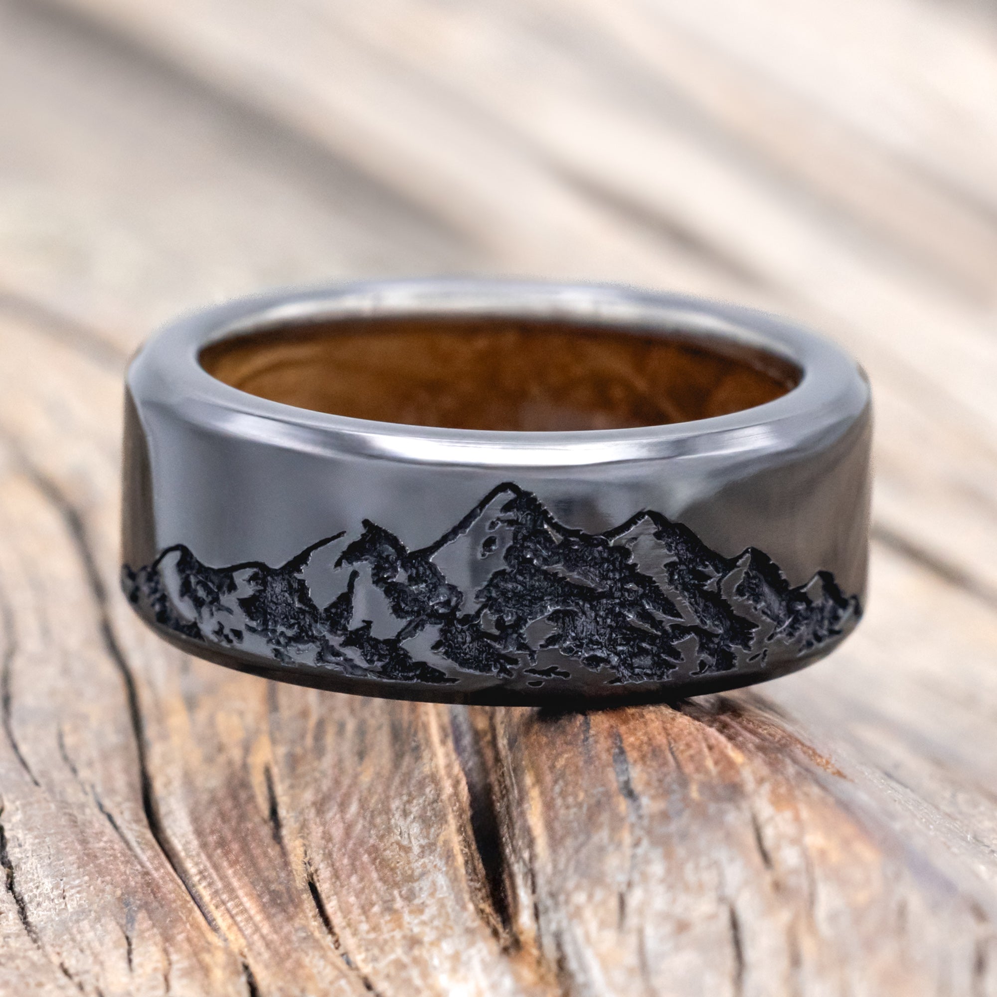 "HORIZON" - MOUNTAIN ENGRAVED WEDDING BAND WITH CUSTOM LINING-Staghead Designs