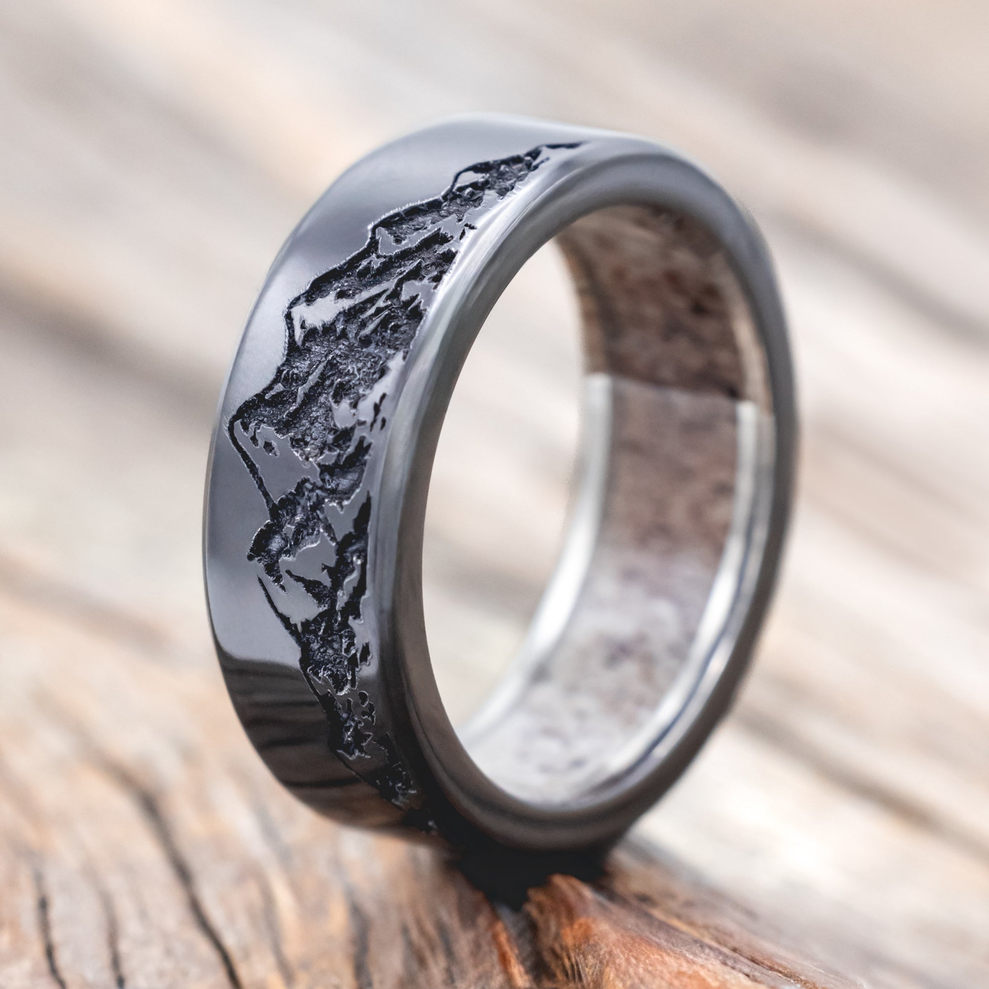 "HORIZON" - MOUNTAIN ENGRAVED WEDDING BAND WITH CUSTOM LINING-Staghead Designs