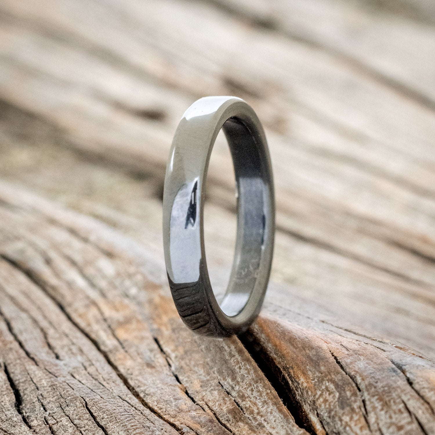 MATCHING SET OF SOLID METAL WEDDING BANDS WITH OFFSET CUT ETCHING-5