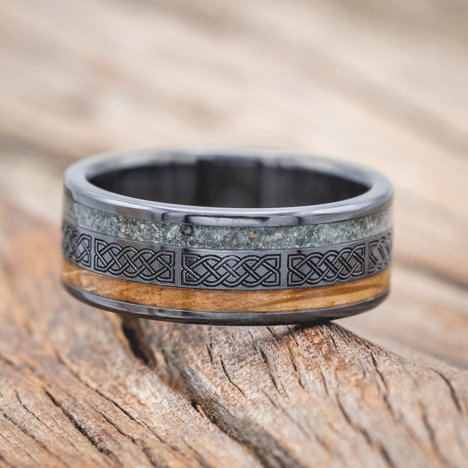 "RYDER" - CELTIC SAILOR'S KNOT ENGRAVED WITH WHISKEY BARREL & MOSS AGATE WEDDING RING-Staghead Designs
