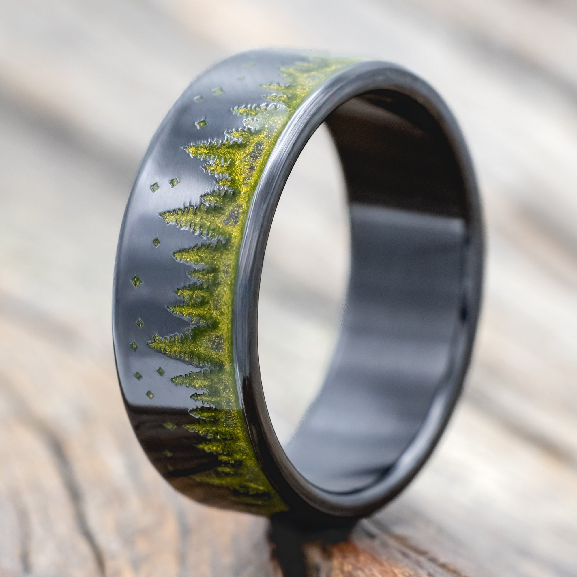 "TIMBERLINE" - TREE AND STARRY NIGHT ENGRAVED WEDDING RING WITH MYSTIC MOSS-Staghead Designs