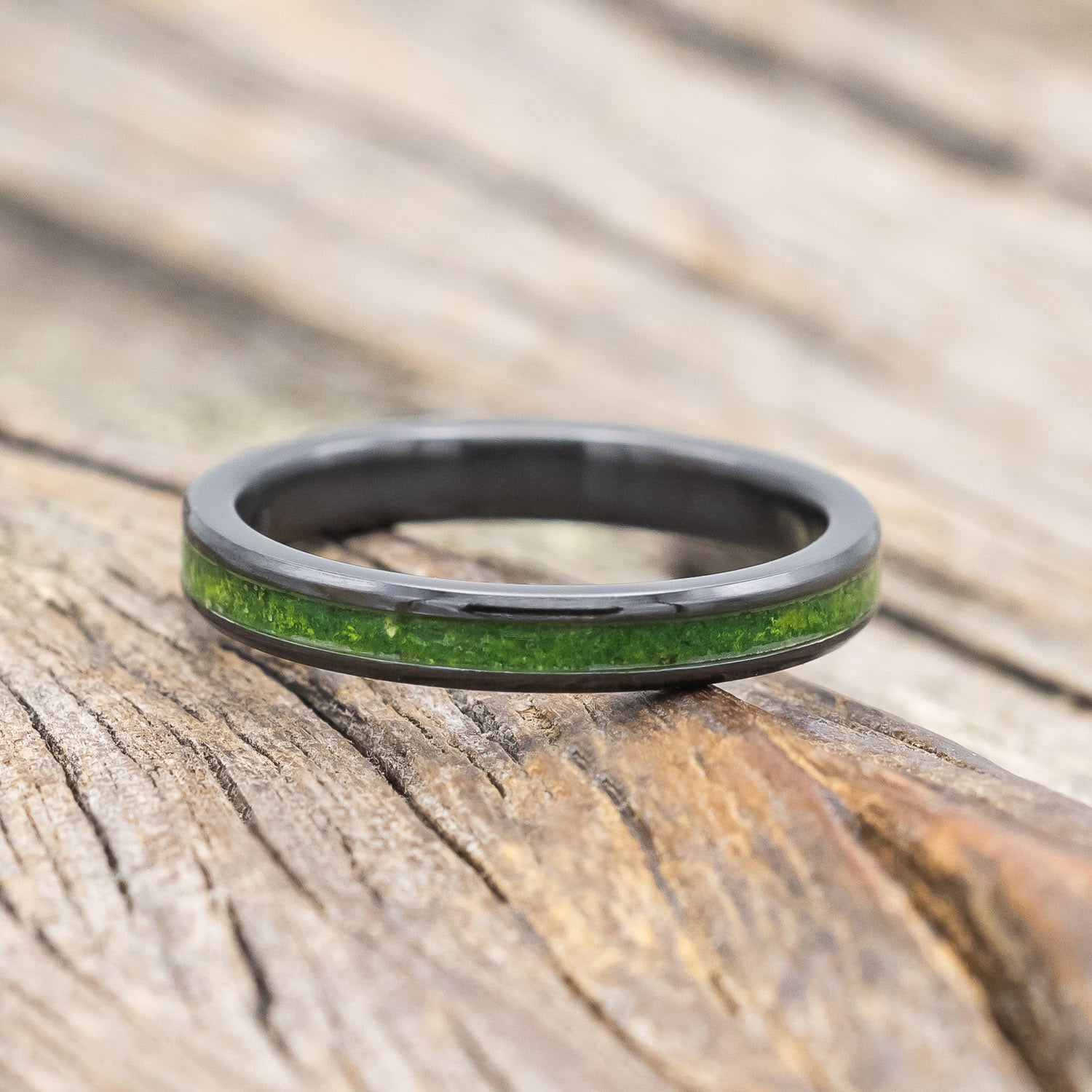 "VERTIGO" - MATCHING SET OF MOSS WEDDING BANDS-Staghead Designs