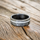 "VERTIGO" - FLORAL ENGRAVED DIAMOND DUST WEDDING RING-3