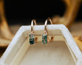 BAGUETTE MOSS AGATE HUGGIES EARRINGS IN 14K GOLD-2