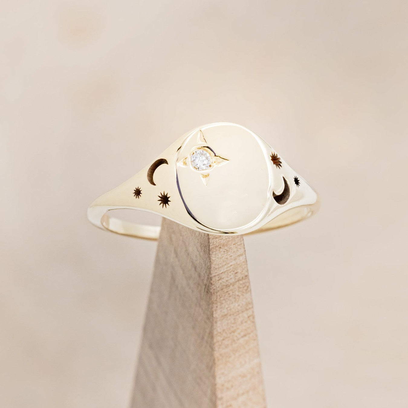 CUSTOM ENGRAVED CLASS RING / CUSTOM SIGNET RING-1