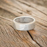 ANTLER LINED WEDDING RING FEATURING A BLACK ZIRCONIUM BAND