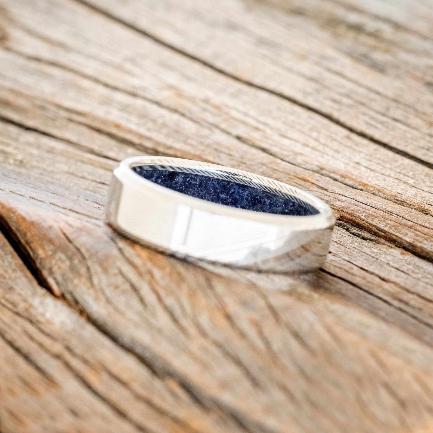 BLUE GOLDSTONE CHANNEL LINED RING-11