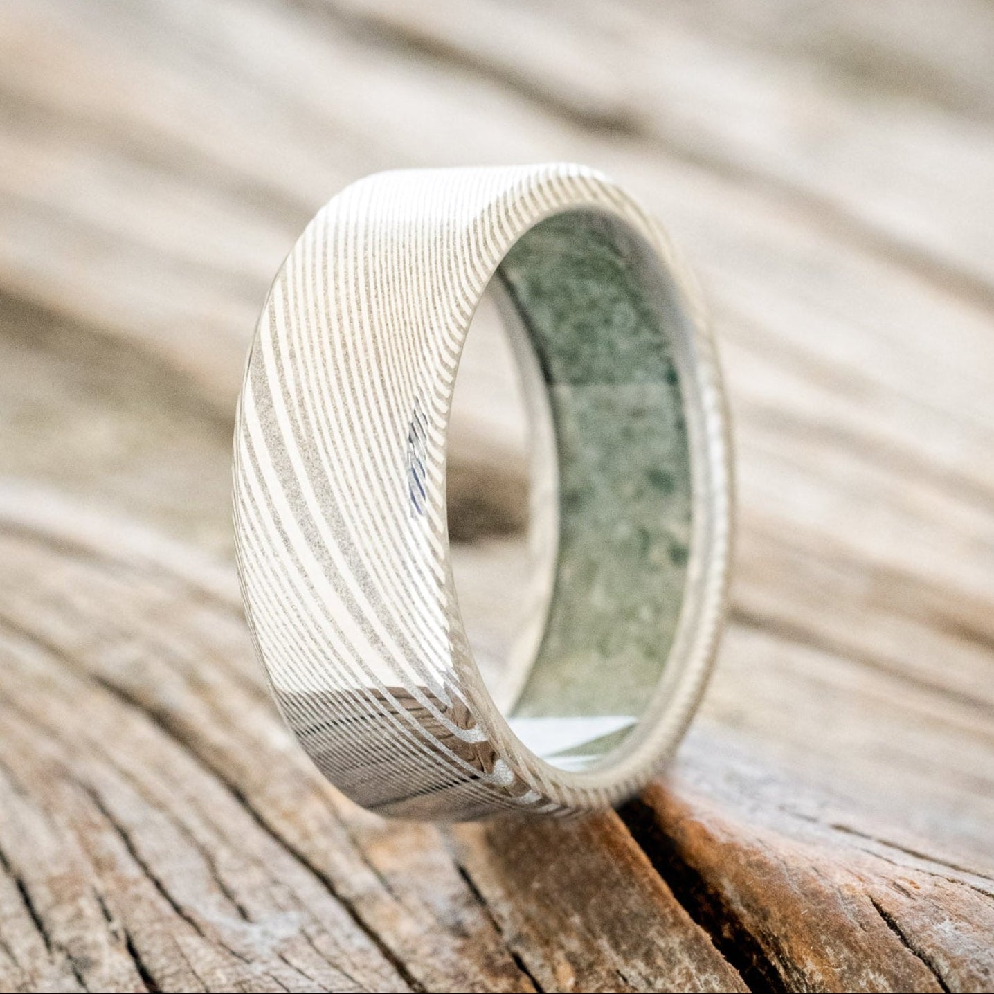 CRUSHED MOSS AGATE LINED WEDDING BAND-13