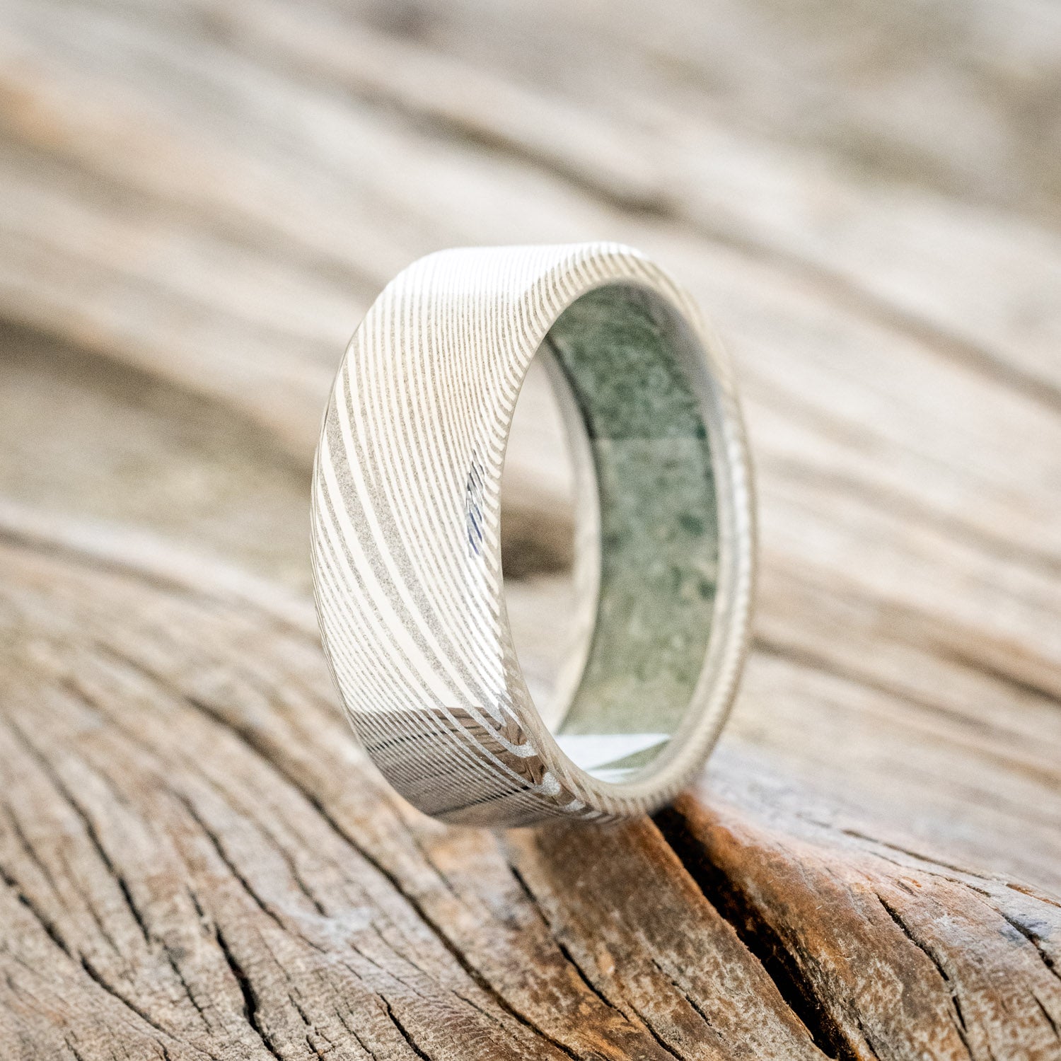 CRUSHED MOSS AGATE LINED WEDDING BAND-13