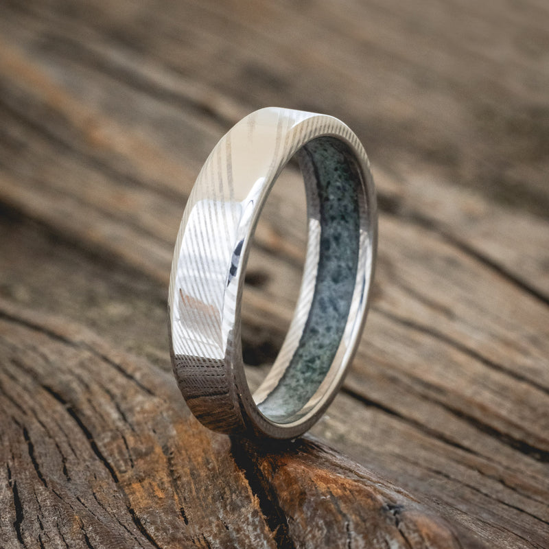 CRUSHED MOSS AGATE LINED WEDDING BAND-7