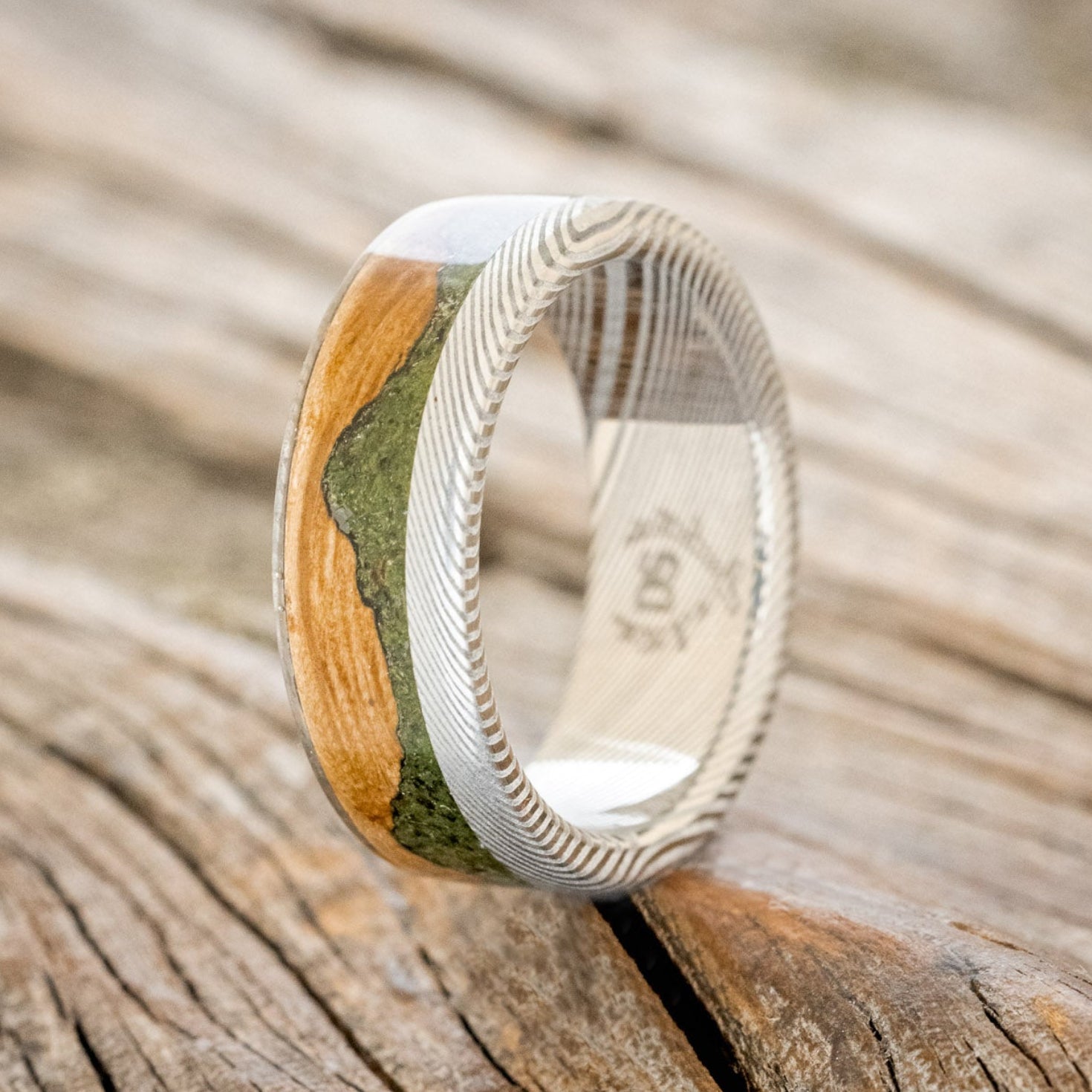 "EZRA" - WHISKEY BARREL OAK WITH MOSS WEDDING RING-7