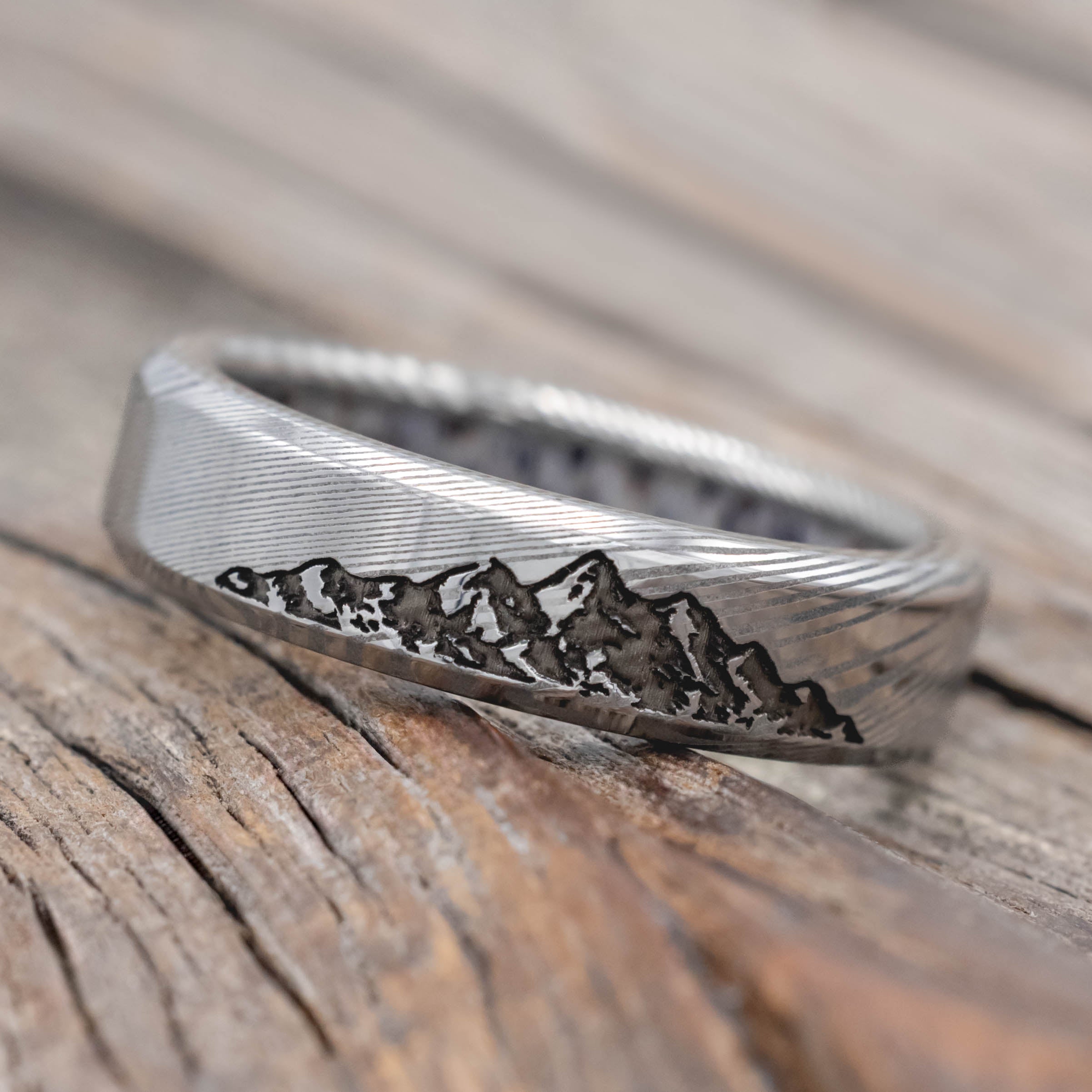 "HORIZON" - MOUNTAIN ENGRAVED WEDDING BAND WITH CUSTOM LINING-Staghead Designs
