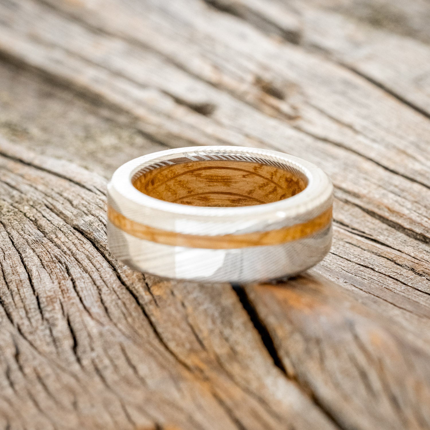 "VERTIGO" - WHISKEY BARREL OAK INLAY & LINING WEDDING RING-12