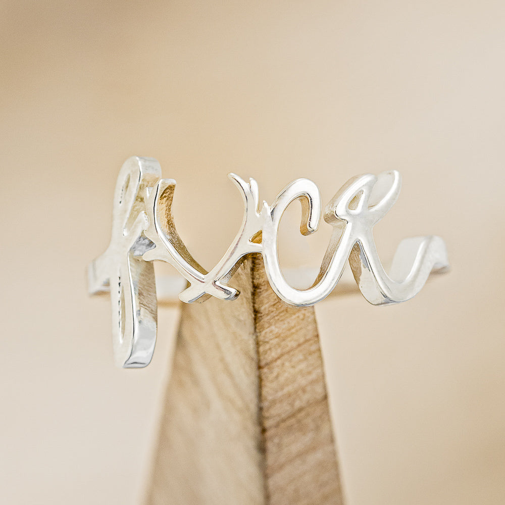 "EFFIE" - SCRIPT-STYLE BREAST CANCER AWARENESS RING-1