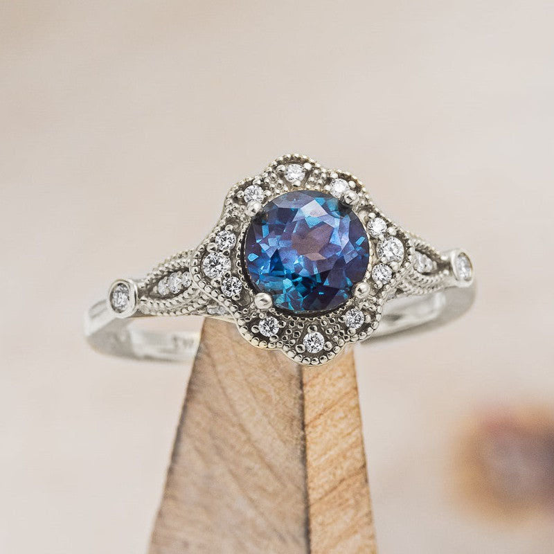 "EILEEN" - ROUND CUT ENGAGEMENT RING WITH DIAMOND ACCENTS & TRACER-Staghead Designs