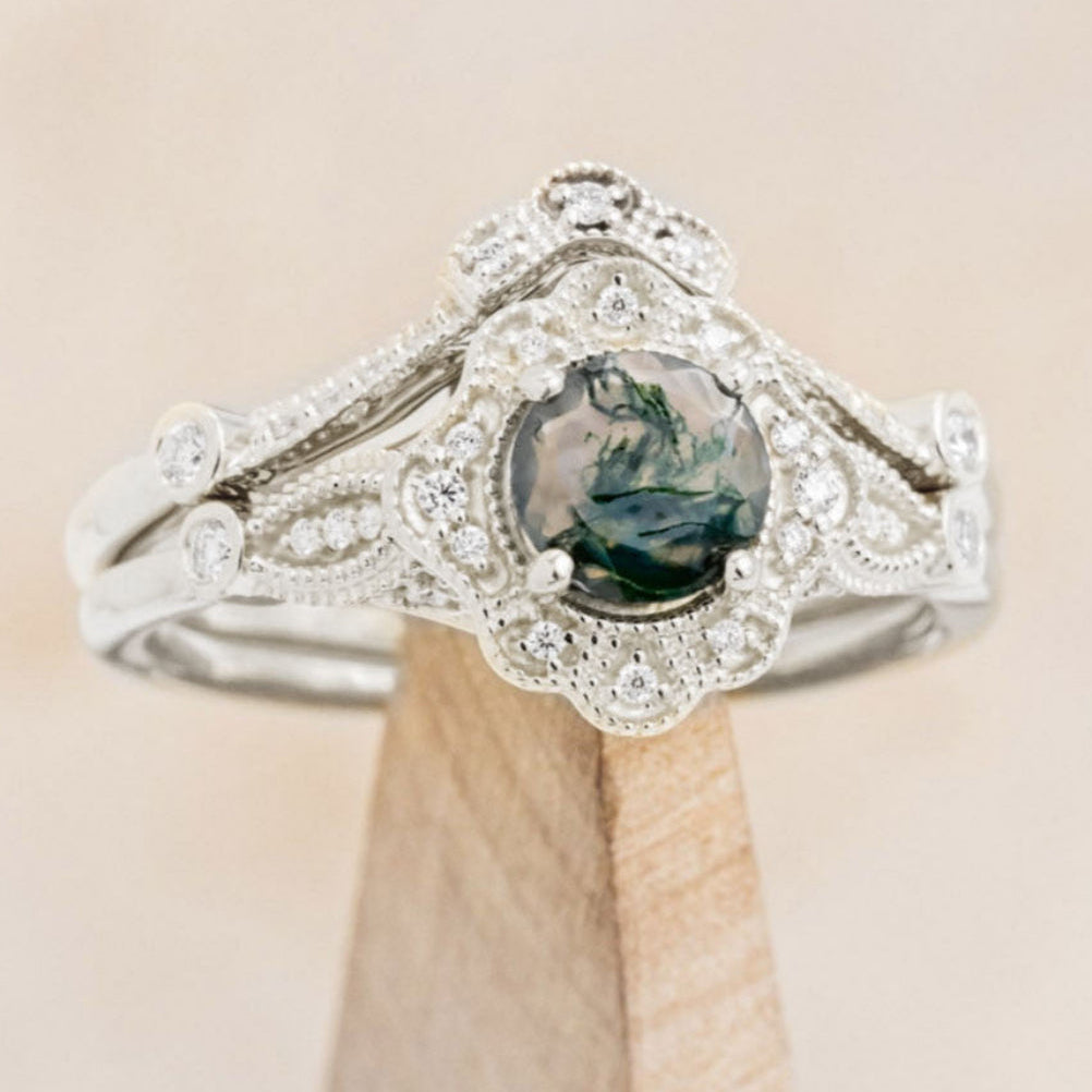 "EILEEN" - ROUND CUT ENGAGEMENT RING WITH DIAMOND ACCENTS & TRACER-Staghead Designs