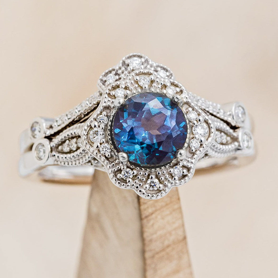 "EILEEN" - ROUND CUT ENGAGEMENT RING WITH DIAMOND ACCENTS & TRACER-Staghead Designs