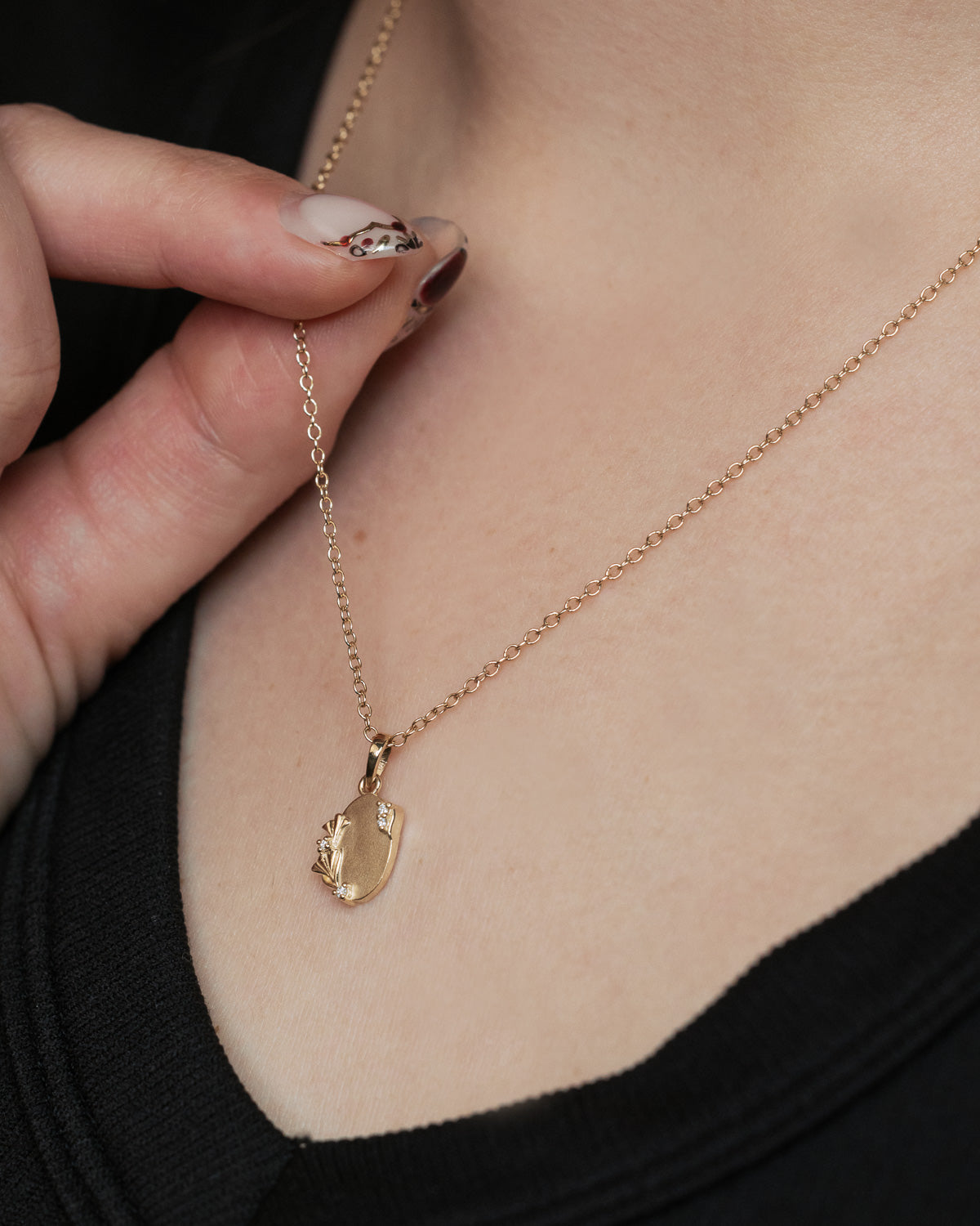 1/20CTW NATURAL DIAMOND ENGRAVABLE FLORAL NECKLACE-Staghead Designs