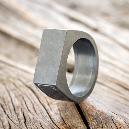 HEMLOCK-CUSTOMIZABLE-SILVER-
