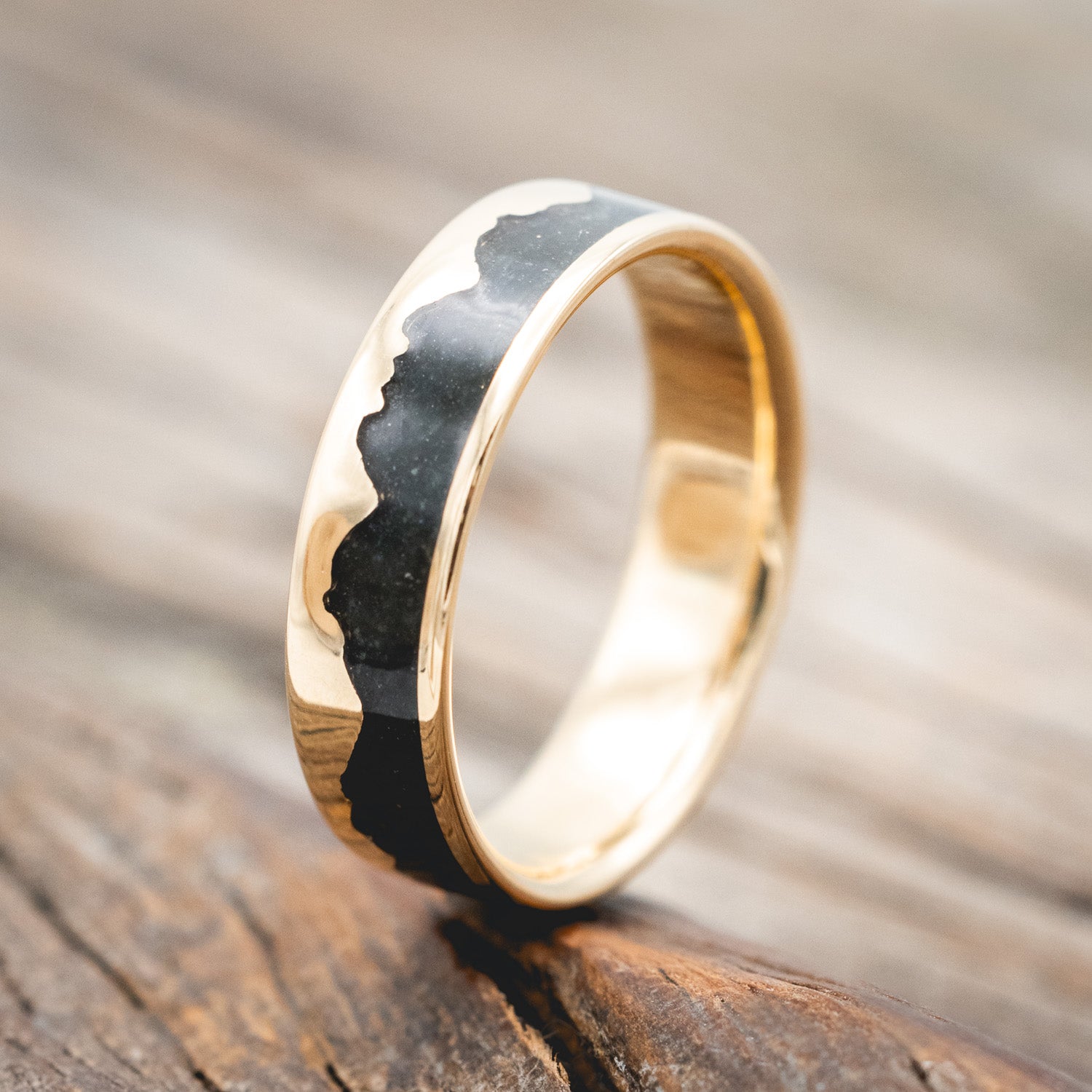 "HELIOS" - MOUNTAIN RANGE WEDDING BAND WITH JET STONE INLAY-Staghead Designs