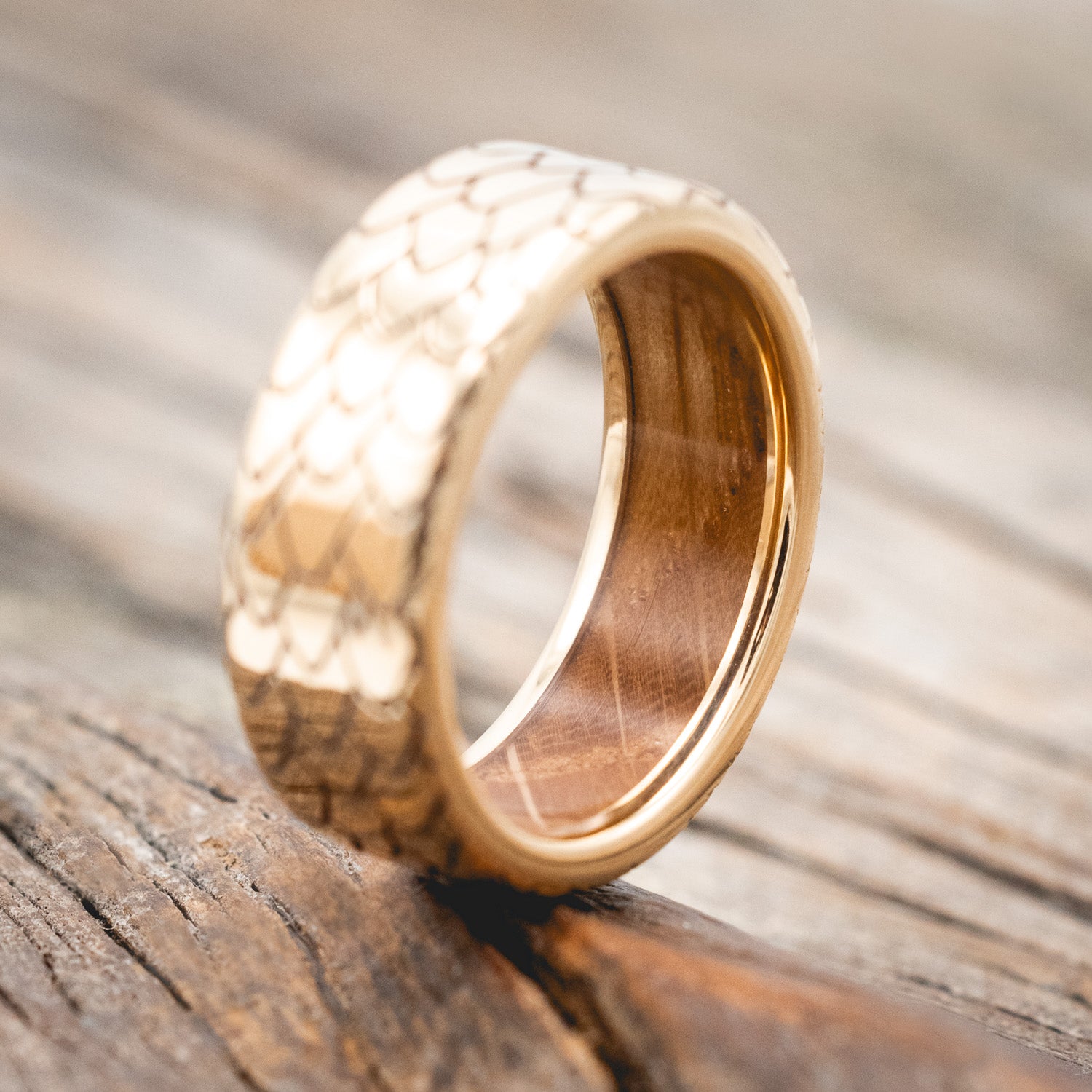 "ECHO" - DRAGON SCALE WEDDING RING FEATURING A WHISKEY BARREL OAK LINING-Staghead Designs