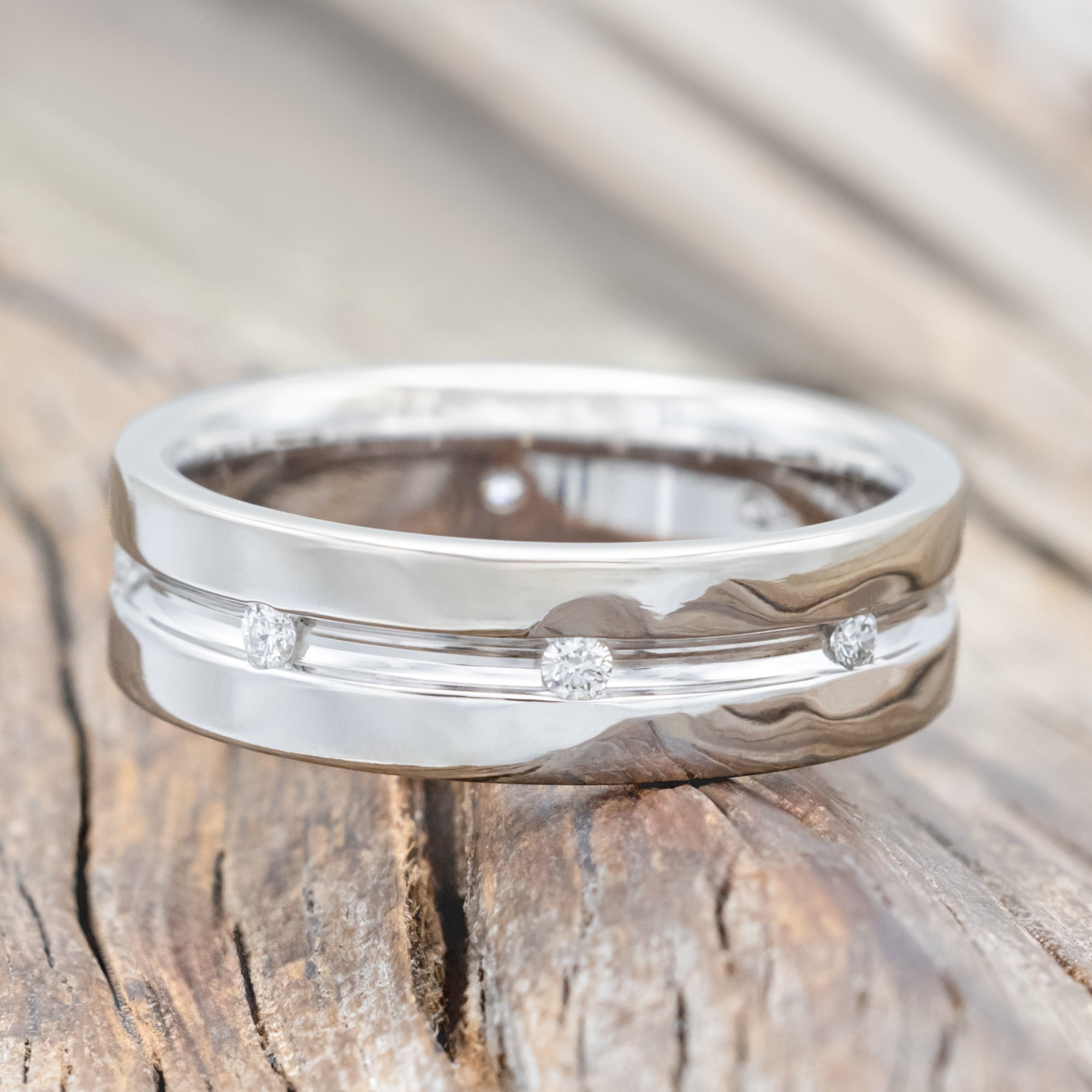 MEN'S GROOVED ENGAGEMENT RING WITH DIAMOND ACCENTS-Staghead Designs