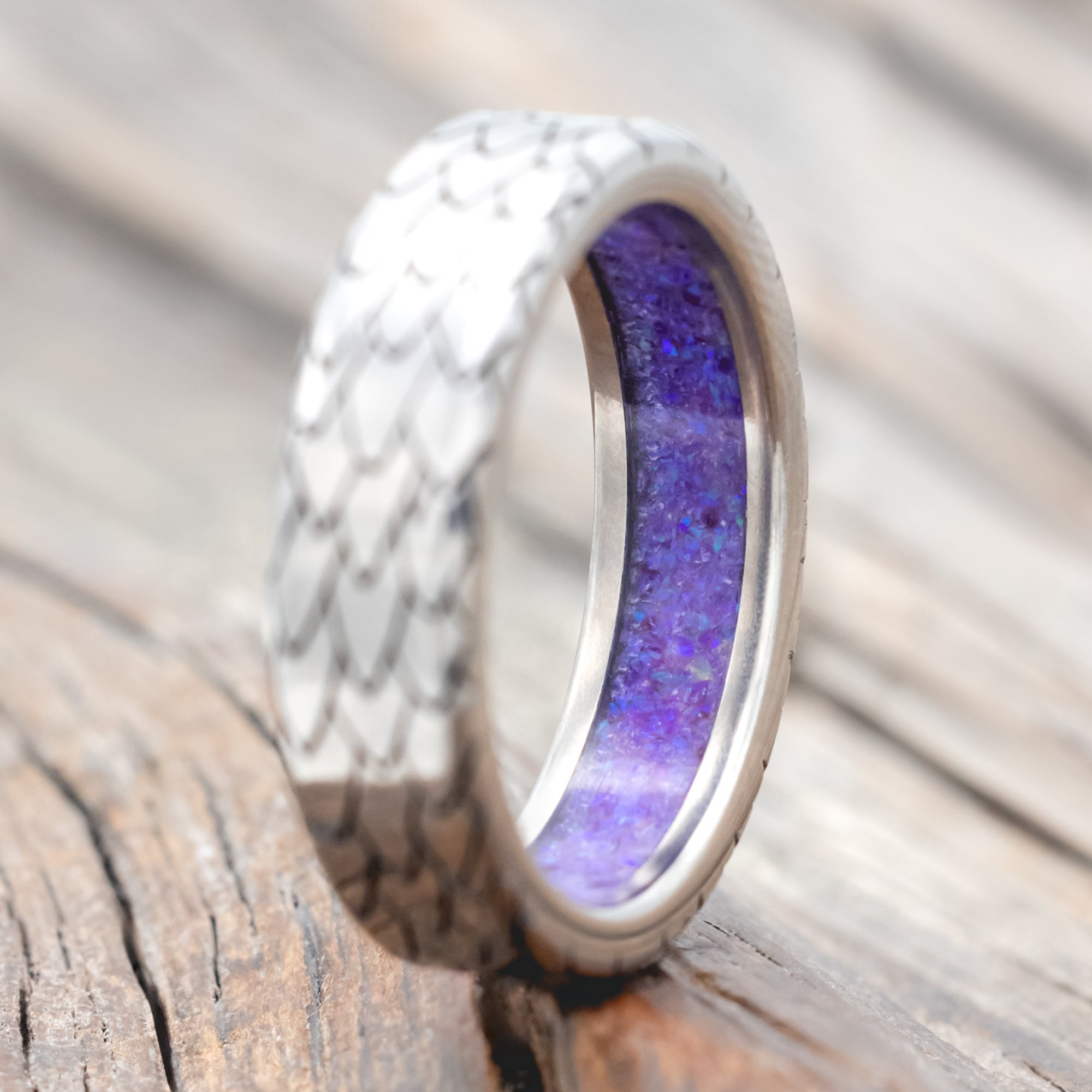 "ECHO" - DRAGON SCALE WEDDING RING FEATURING A SLEEPY LAVENDER OPAL LINED BAND-Staghead Designs