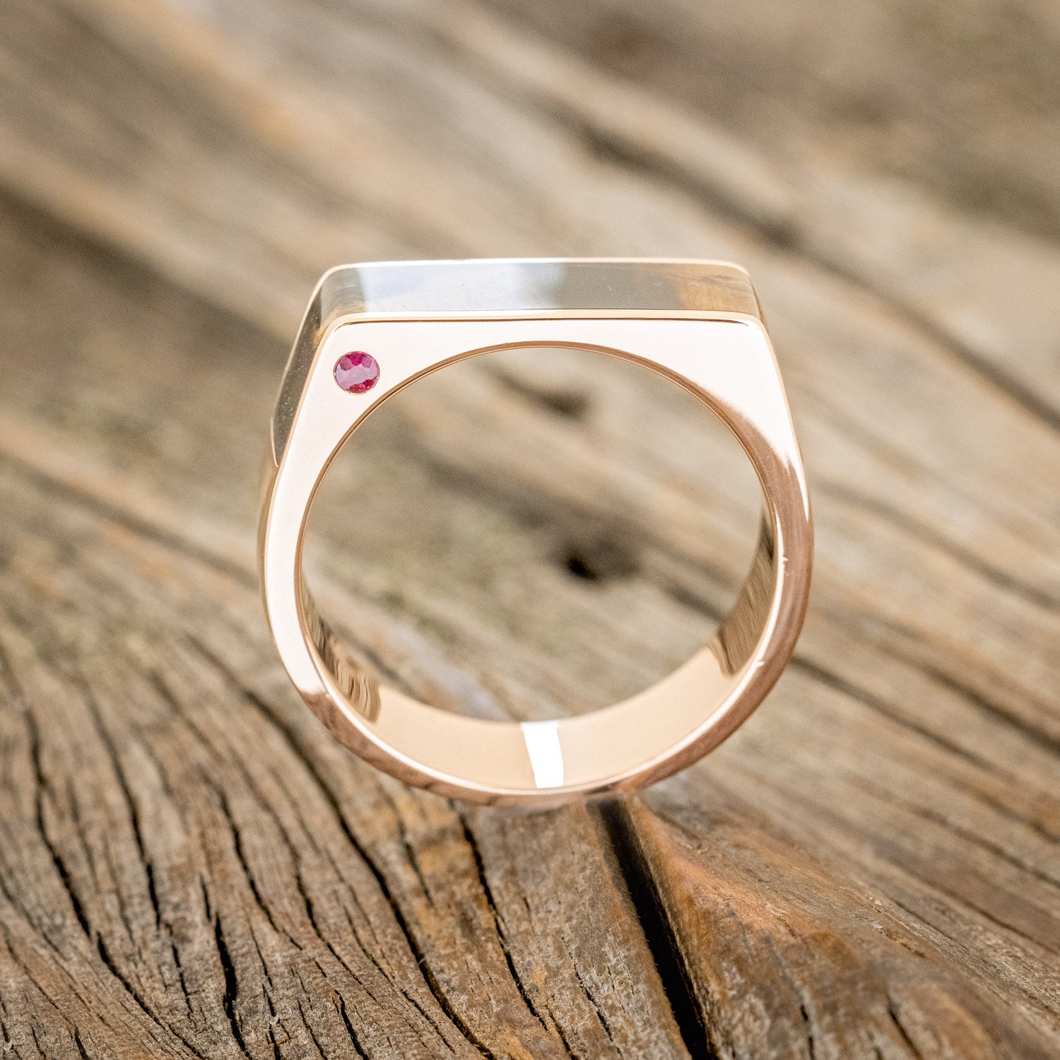 "MESA" - SINGLE CHANNEL WEDDING BAND FEATURING SPALTED MAPLE & RUBIES - SIZE 11 3/4-3