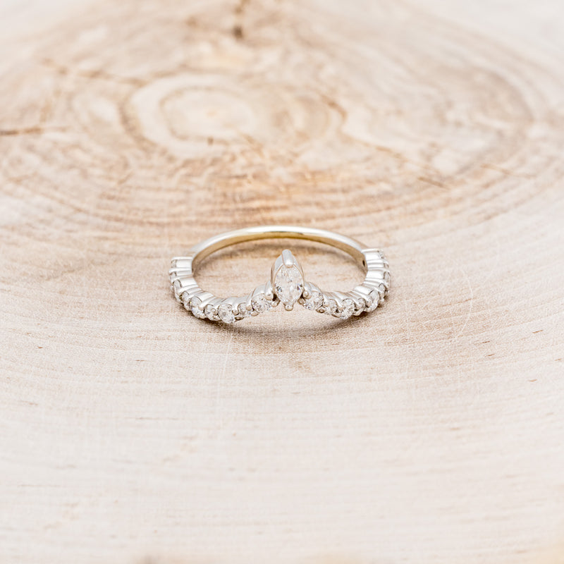 V-SHAPED STACKER WITH MARQUISE DIAMOND & ACCENTS