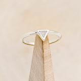 "MERA" - TRIANGLE WEDDING BAND WITH FIRE AND ICE OPAL INLAY-1