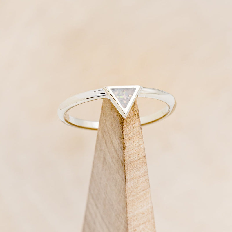 "MERA" - TRIANGLE WEDDING BAND WITH FIRE AND ICE OPAL INLAY-1