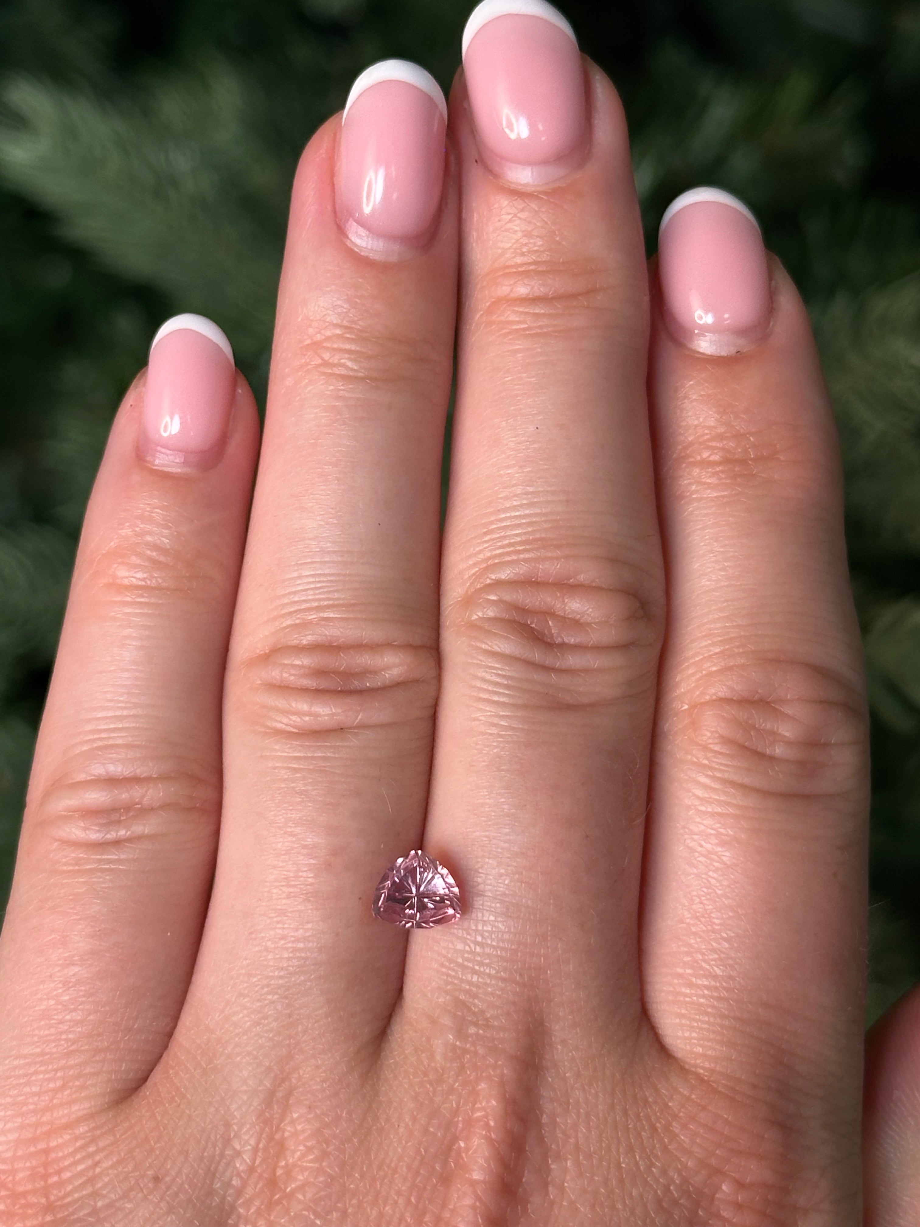 1.95ct 7.1x6.3x4.75mm TRILLION STARBRITE CUT PINK DRAGON MALAYA GARNET-Staghead Designs