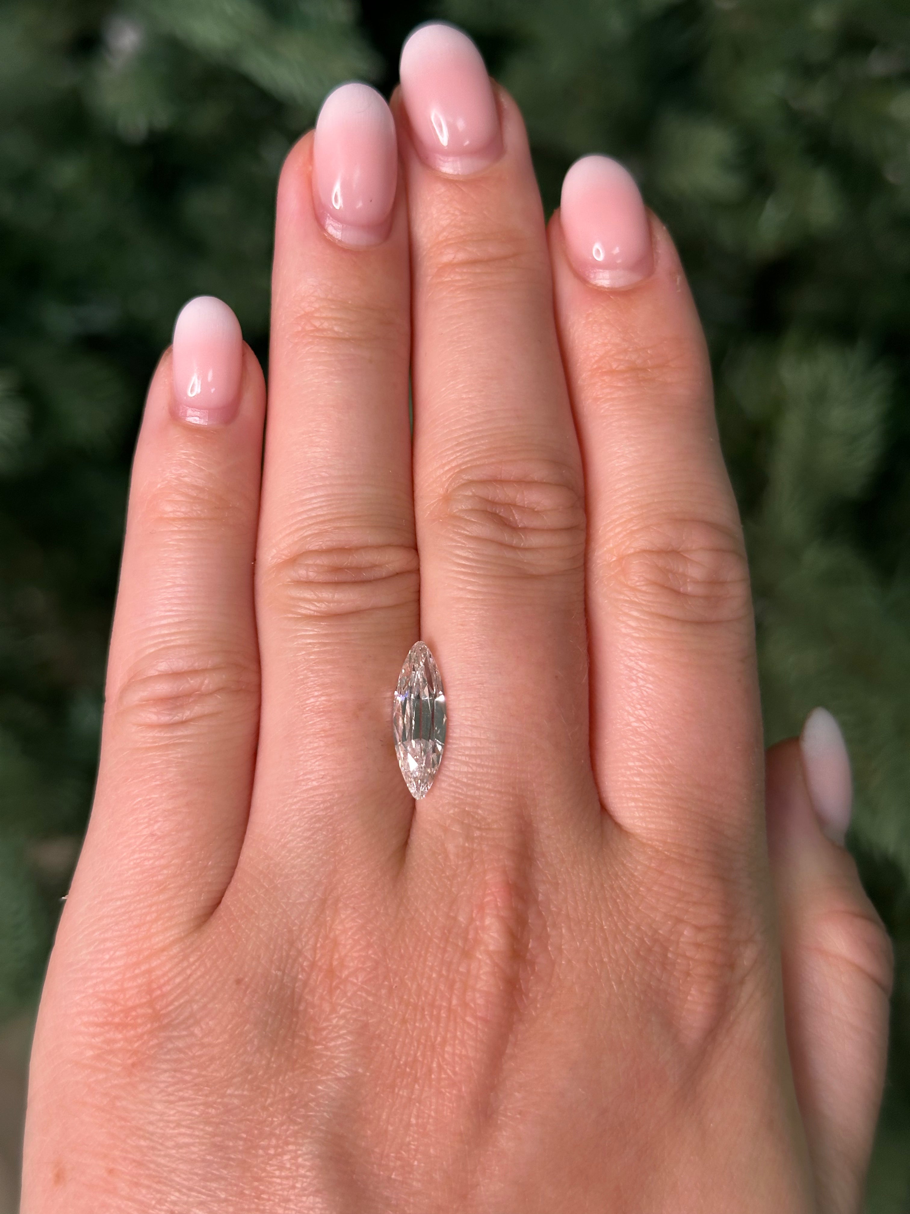 2.11ct 16.41x5.53x3.43mm OVAL OLD MINE CUT LAB-GROWN DIAMOND - VS2 F-Staghead Designs