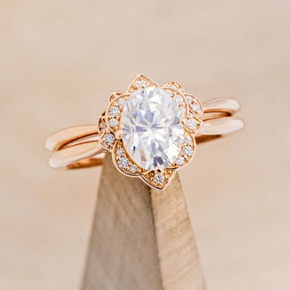 "JANE" - OVAL CUT MOISSANITE ENGAGEMENT RING WITH DIAMOND ACCENTS & TRACER-1