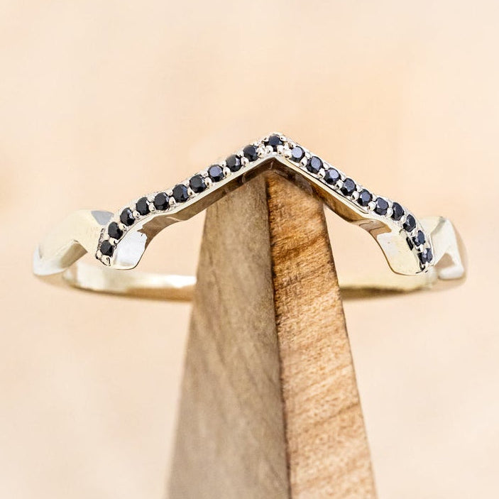 "Lucy In The Sky" - 14K Gold Tracer With Diamond Accents