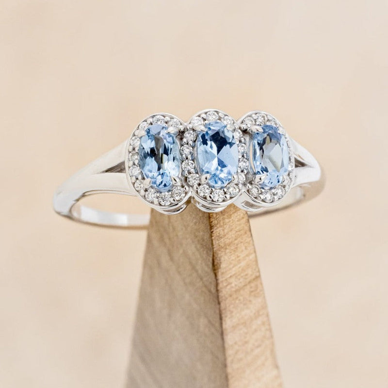3 stone aquamarine diamond ring online