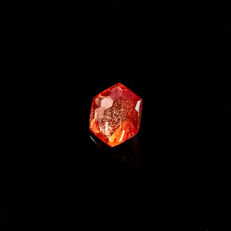 "MIRRI" - HEXAGON HONEYCOMB CUT OREGON SUNSTONE-5