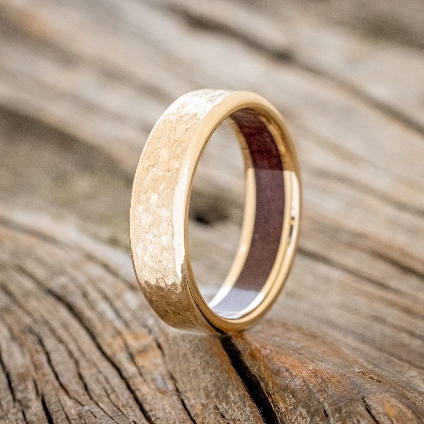 PURPLEHEART WOOD LINED WEDDING RING FEATURING A HAMMERED 14K GOLD BAND-1