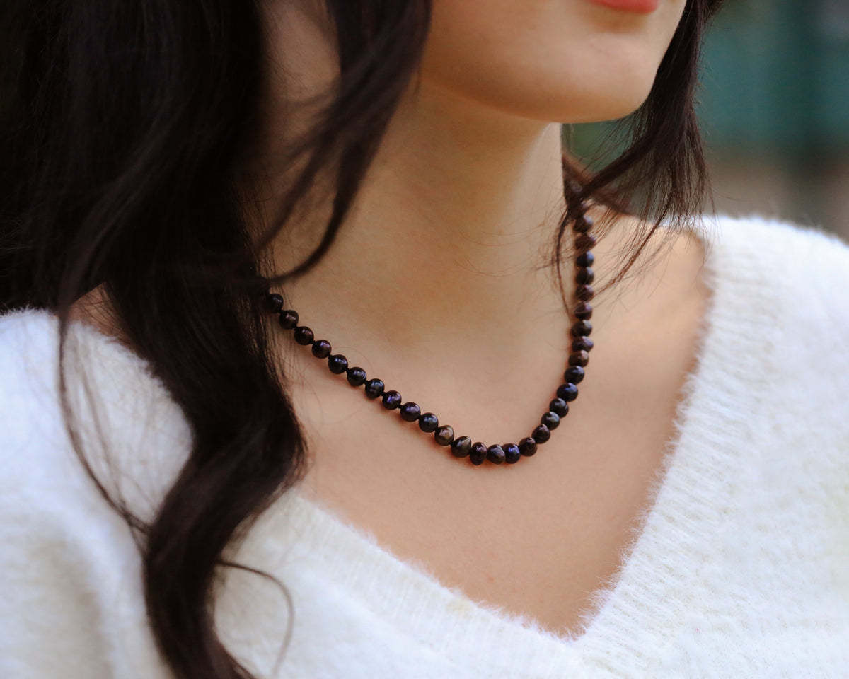 14K Gold Beaded Black selling Pearl Necklace