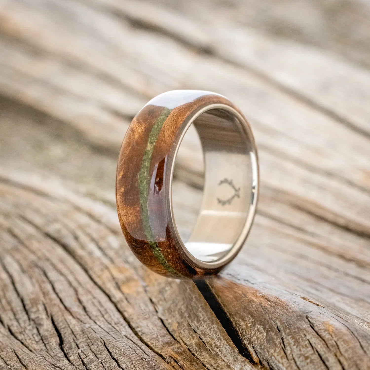 "REMMY" - REDWOOD & MOSS WEDDING RING (6MM) - TITANIUM - SIZE 11-1